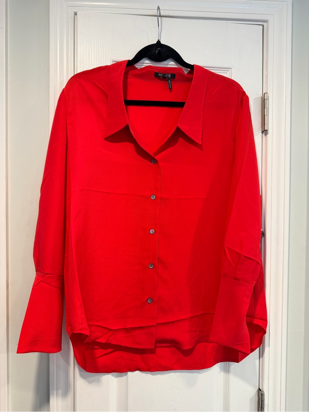 NWT NIC+ZOE Size L True Red Button Front Long Sleeve Collared Silky Blouse Top